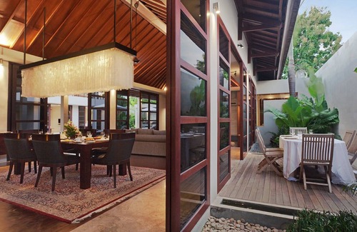 Bukit Villa | 4 Bedrooms Modern Tropical Jimbaran Private Pool Villa, sleeps 8 guests, staff