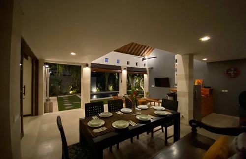 Petitenget Villa | 400 m² Villa ∙ 4 bedrooms ∙ 12 guests