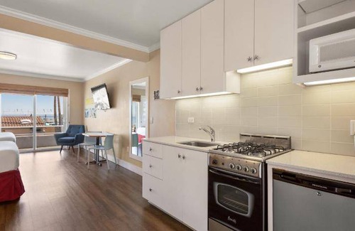 Westside Santa Cruz Hotel | 46 m² Hotel ∙ 6 guests
