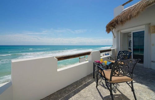 Villa Juarez Villa | 486 m² Villa ∙ 5 bedrooms ∙ 10 guests