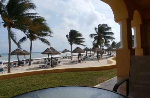 Villa Juarez Apartment | 5 star private resort in exclusive BEACHFRONT secluded location