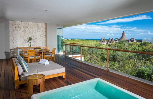 Villa Juarez Apartment | 5 star super luxury resort . rated top 5 in Latin America