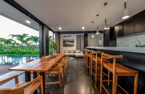 Jimbaran Villa | 600 m² Villa ∙ 6 bedrooms ∙ 14 guests