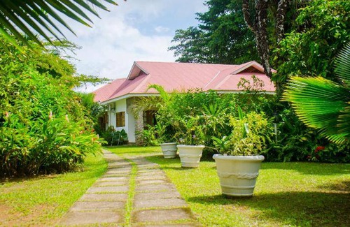 Praslin Island Bed & Breakfast | 65 m² Bed and breakfast ∙ 3 guests