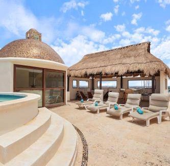 Isla Mujeres Villa | 650 m² Villa ∙ 3 bedrooms ∙ 7 guests