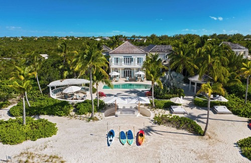 Leeward Settlement Villa | 7 bedroom plantation estate Villa