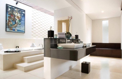 Sayan Villa | 700 m² Villa ∙ 3 bedrooms ∙ 6 guests