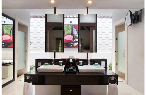 Sayan Villa | 700 m² Villa ∙ 3 bedrooms ∙ 6 guests