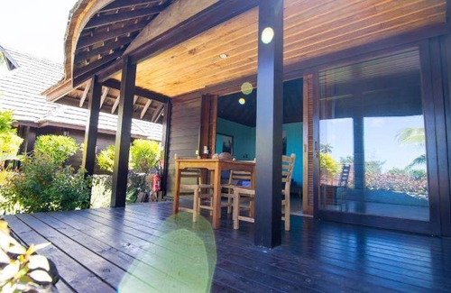 Vaitape House | 72 m² Bungalow ∙ 9 guests