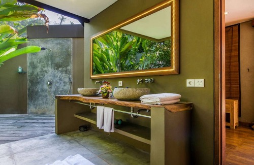 Central Seminyak Villa | 800 m² Villa ∙ 7 bedrooms ∙ 15 guests