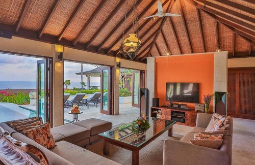 Kutuh Resort | 832 m² Resort ∙ 6 bedrooms ∙ 12 guests