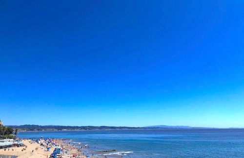 Capitola House | A Luxury Oceanside Dream Beach House in Capitola Village *Panoramic Ocean Views*