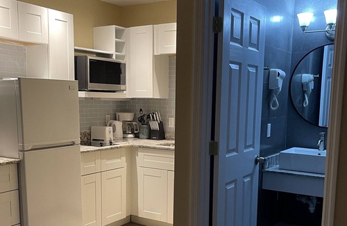 Leeward Settlement Apartment | Affordable and in Grace Bay!