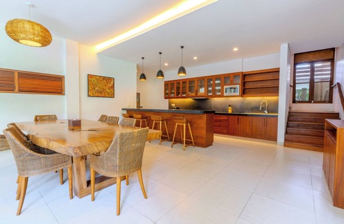 Jimbaran Bay Villa | Anjani Villas Estate Villa Dua