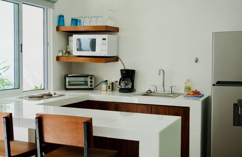 Puerto Morelos Apartment | AQUA GUESTHOUSE 3~ STEPS FROM THE BEACH ~ POOL ~ A+ INTERNET