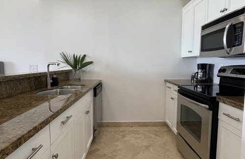 The Bight Condo | AquaBLU Ocean View Studio