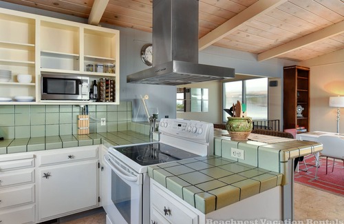 Aptos House | Beachgate on the Bluff