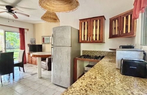 Playa del Secreto House | Beautiful 2 Bdrs Villa with Pool,Private Beach,Wi-Fi, Kayaks, Manager, Chef .