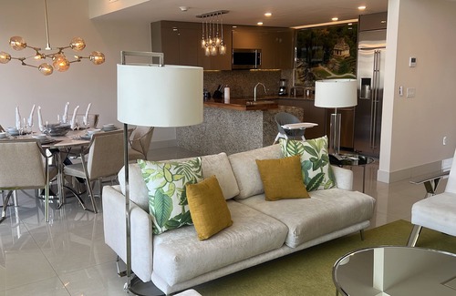 Playa Mujeres Condo | Beautiful 2 bedroom Condo for Winter Holiday's in a 5 star resort in Cancun