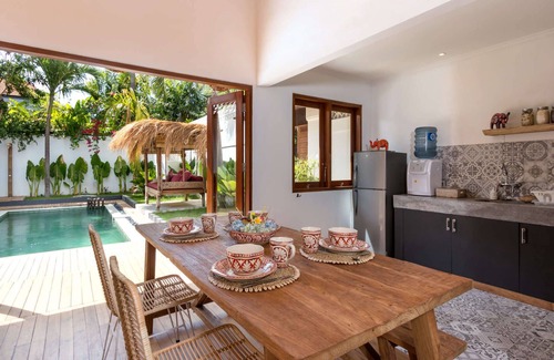 Dyanapura Villa | Beautiful 5 Star Holiday Villa in a Prime Location in Seminyak, Villa Bali 2046
