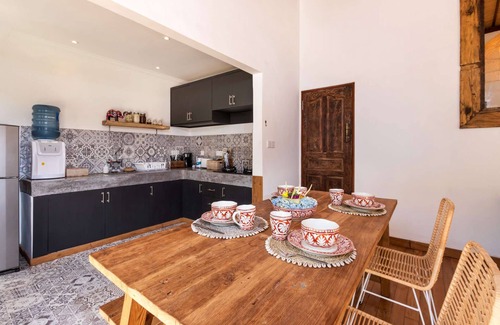 Dyanapura Villa | Beautiful 5 Star Holiday Villa in a Prime Location in Seminyak, Villa Bali 2046