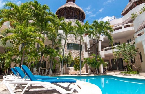 Downtown Apartment | Blue Palms Suites, Pool Onsite, Steps to the Beach & 5th Ave