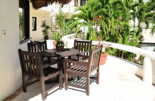 Downtown Apartment | Blue Palms Suites, Pool Onsite, Steps to the Beach & 5th Ave