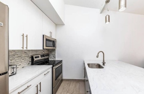 Kew Town Settlement Apartment | Buttonwood Lodge Unit #6
