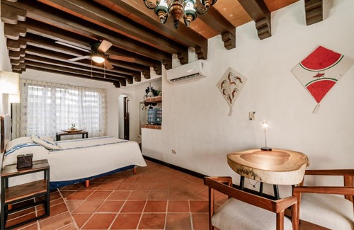 Downtown Cancun House | Casa Granada 24