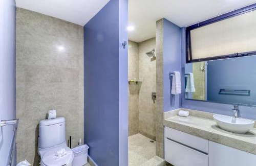 Villa Juarez Apartment | Chandelier B102 @ Lagunas