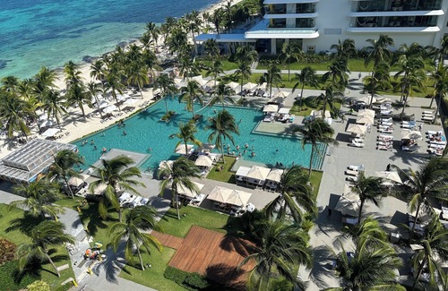 Playa Mujeres Villa | Charming 2-bedroom villa in lovely Cancún with AC, fitness room, WiFi