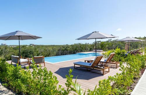Long Bay Apartment | Coral I Long Bay Retreat I Luxury Stay Near Grace Bay & Long Bay Beach
