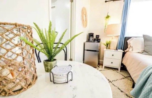 Westside Santa Cruz House | Couples Beach Studio