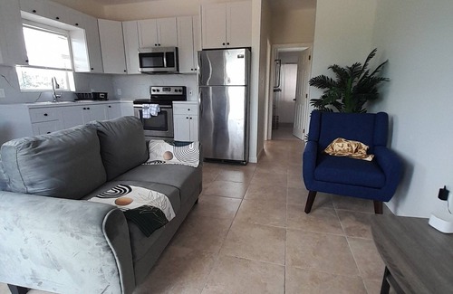 Long Bay Hills House | Cozy 1-bedroom apartment; AC and WiFi in lovely Long Bay Hills - Near the Beach