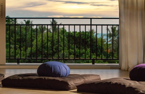 Long Bay Hills House | Enjoy Secluded Cottage w/Pool Jacuzzi Beach Front - Esencia Cottage