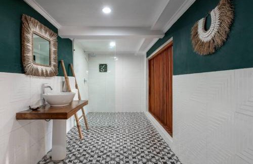 Ubud Villa | Family Paradise Villa, Shared Pool, Jungle & Rice Field Views