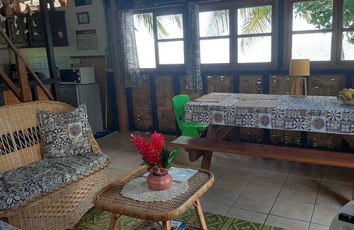 Teahupoo House | Fare Vahine Oviri