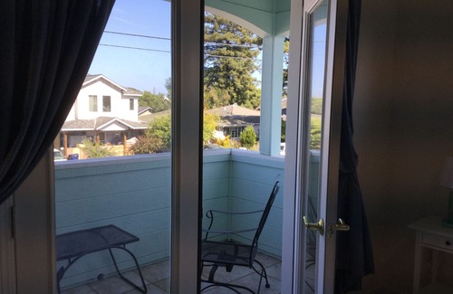Capitola House | Gorgeous 3 Bedroom house close to the Beach!