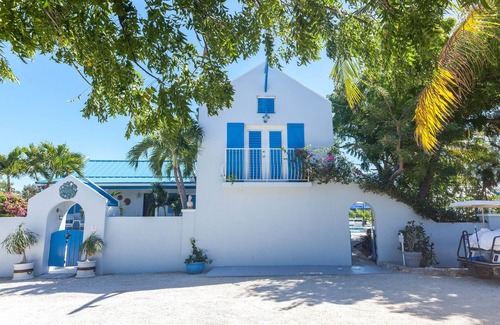 The Bight Villa | Grace Bay Beach Ocean Villas, Oleander Villa. Rated #1 On Trip Advisor.