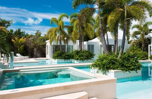 Long Bay Hills Villa | Incredible Luxury 7 Bedroom Beach Front - Turks & Caicos