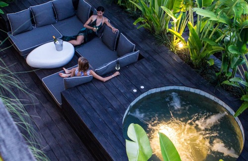Drupadi Villa | Large Group Villa Center, Seminyak