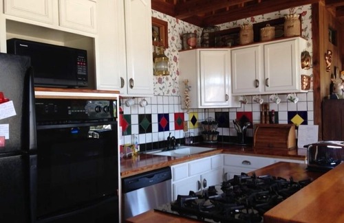 Eastside Santa Cruz House | Lovely Beach Victorian Home at S.C. Yacht Harbor, 1 blk to beach