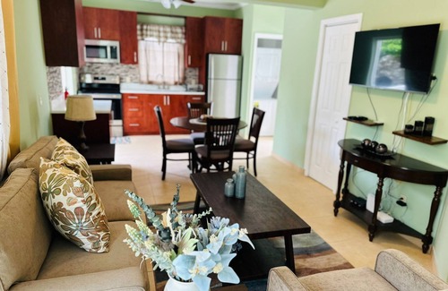 Long Bay Hills Apartment | Moore's Residence- 2 Bedroom