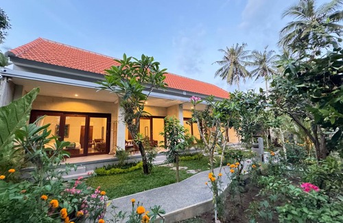 Nyuh Kuning House | Motel ∙ 8 guests