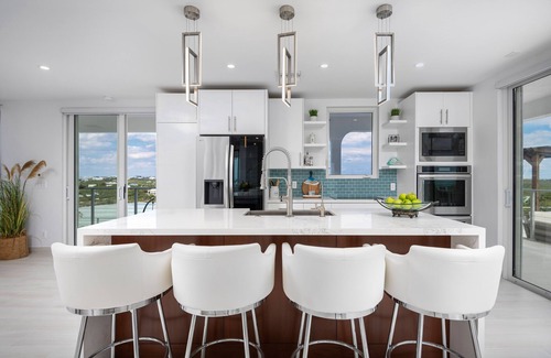 Venetian Road Settlement Villa | New Modern Villa with great panoramic views
