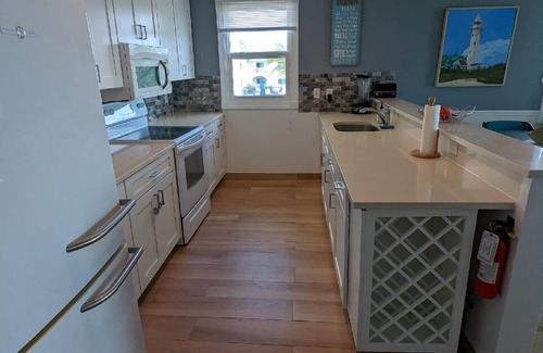 Wheeland Settlement Condo | Ocean Front Condo, 2 bed 2 Bath