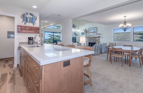Pajaro Dunes Condo | Pajaro Dunes Resort Gorgeously Decorated Beach Condo, End Unit Private Location