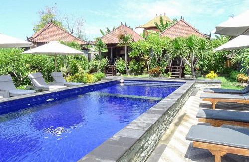 Mushroom Bay Resort | Perdana Homestay Lembongan