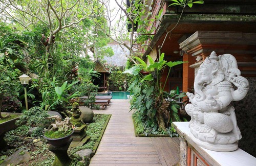 Ubud City-Centre Hostel | Pering Bungalow