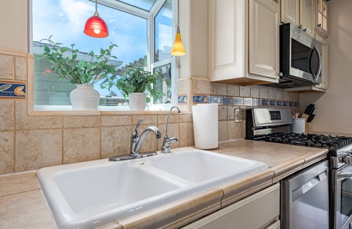 Opal Cliffs House | Pleasure Point Home - short walk to the beach!